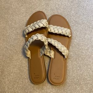 Beaded strap flats/sandals